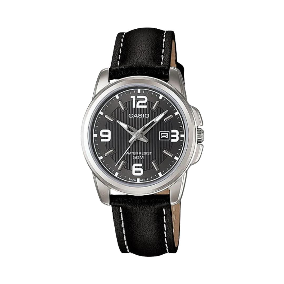 Reloj Casio LTP-1314L-8A para mujer con correa de cuero negro y diseño clásico.
