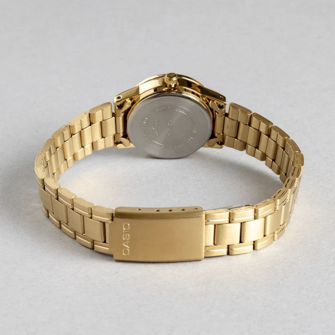 Reloj Casio LTP-V002G-1BUDF dorado con esfera negra para mujer, detalle correa