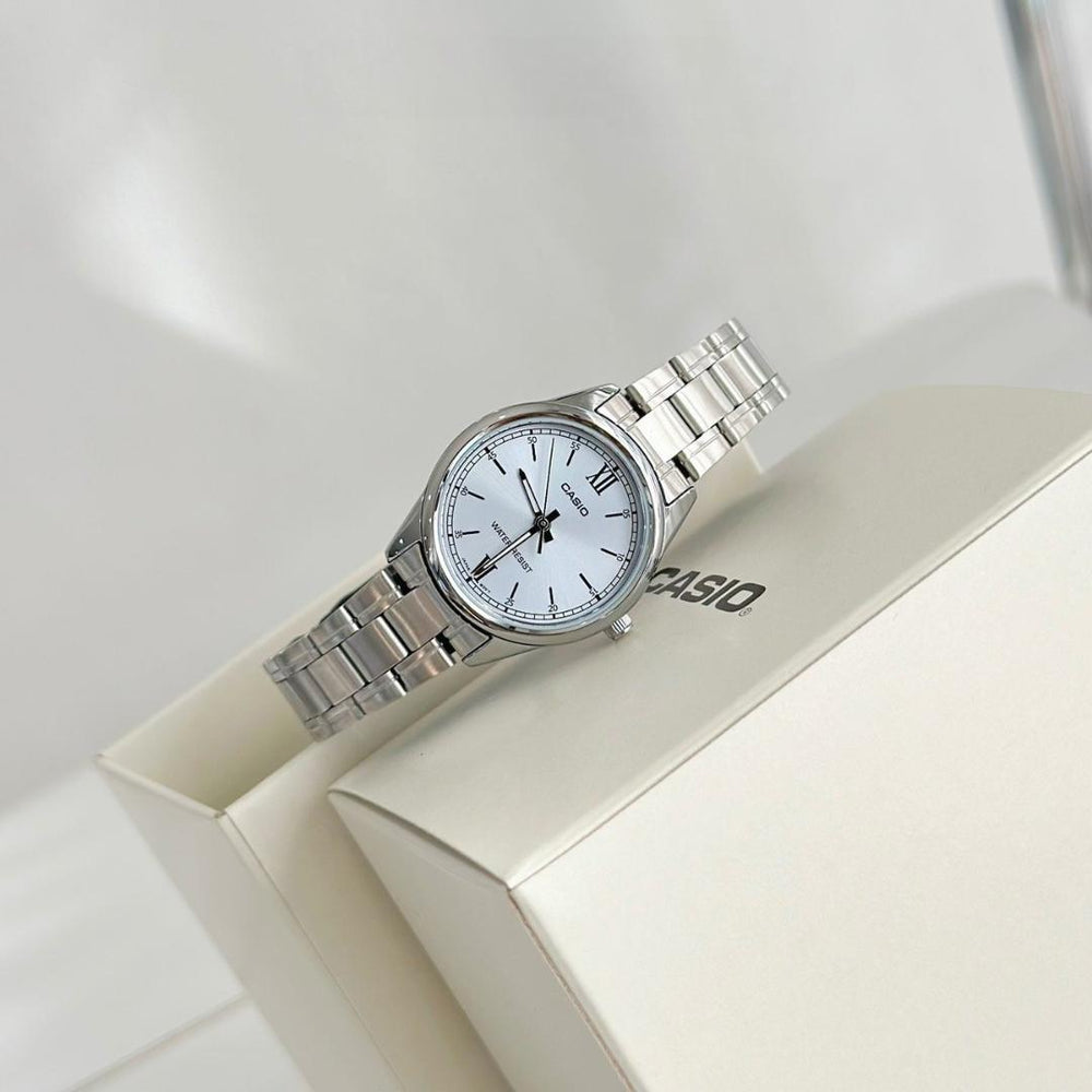 Reloj Casio LTP-V005D-2B3 Mujer Celeste Acero Plateado | CAS-M-57
