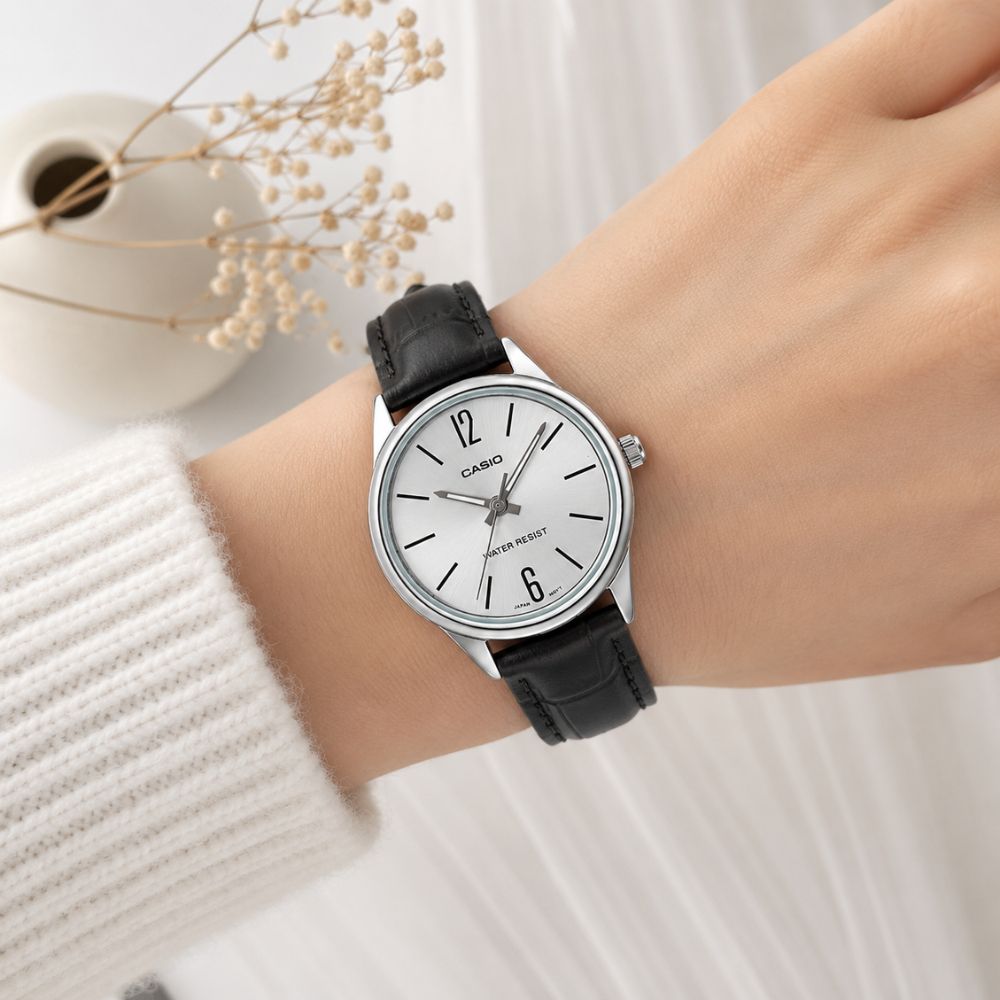 Reloj Casio LTP-V005L-7BU Mujer Cuero Negro | CAS-M-167