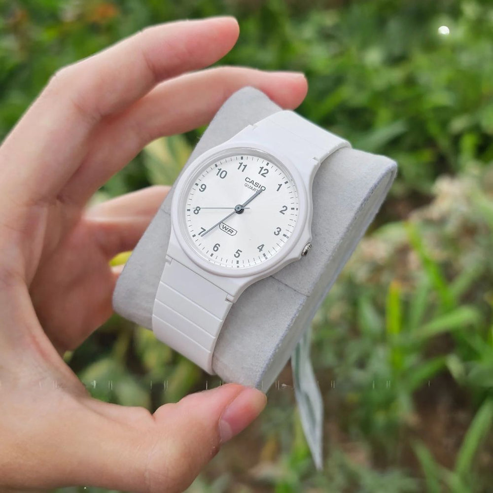 Reloj Casio MQ-24B-7B Mujer Resina Blanco | CAS-M-212