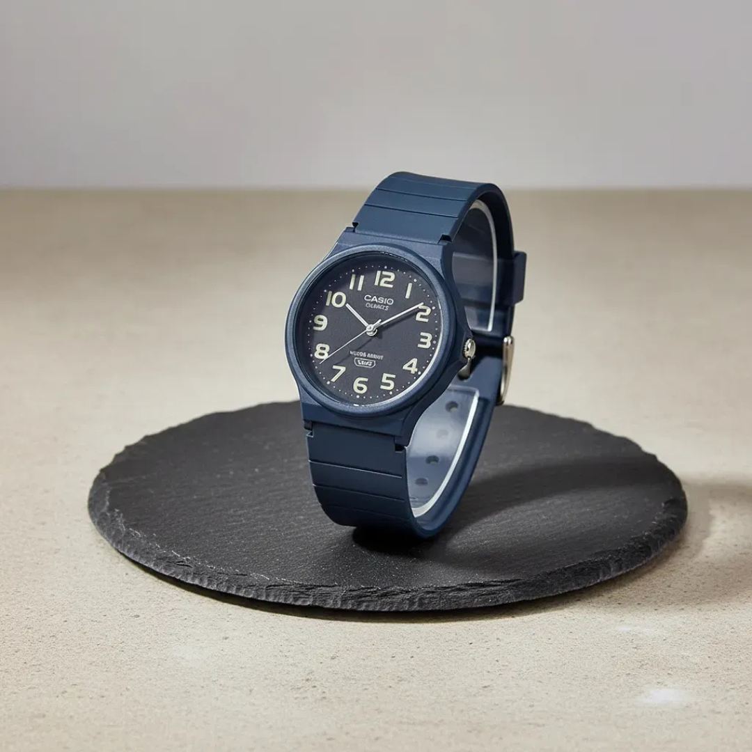 Reloj Casio MQ-24UC-2B azul mate de resina para mujer minimalista