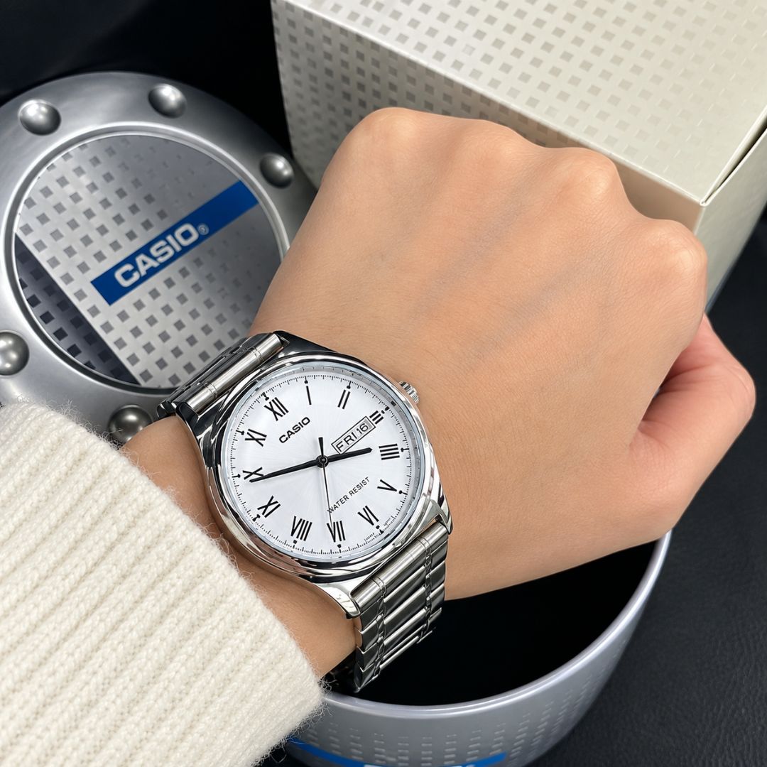 Reloj Casio MTP-V006D-7B Hombre Acero Blanco | CAS-295