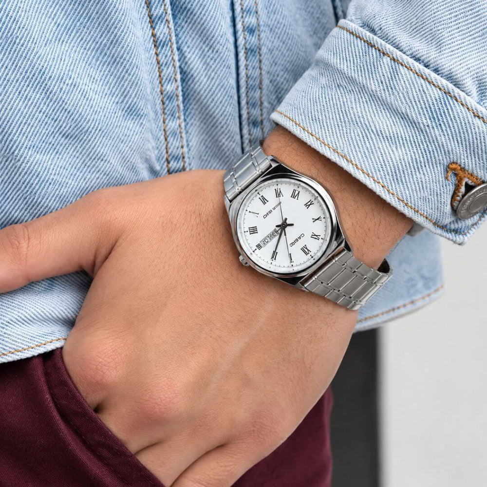 Reloj Casio MTP-V006D-7B Hombre Acero Blanco | CAS-295