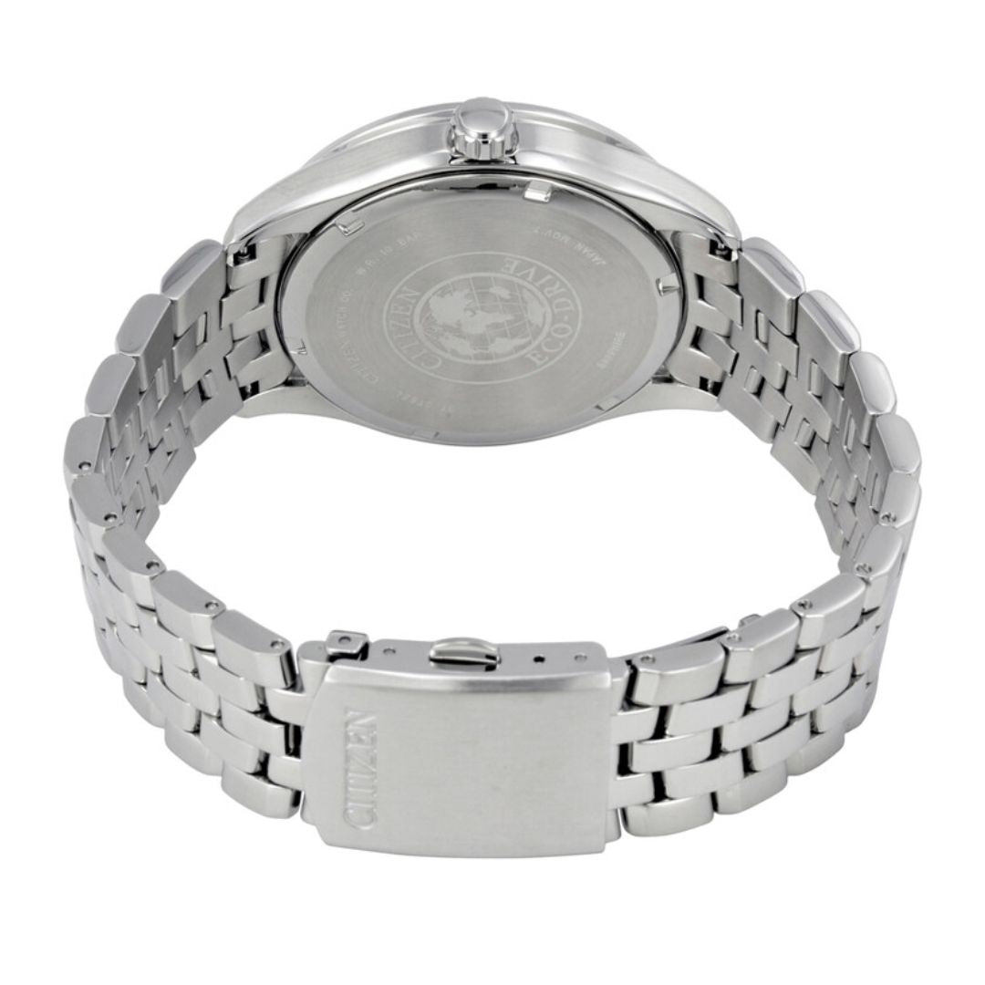 Detalle de esfera azul y brazalete de acero del Citizen BM7251-53L.