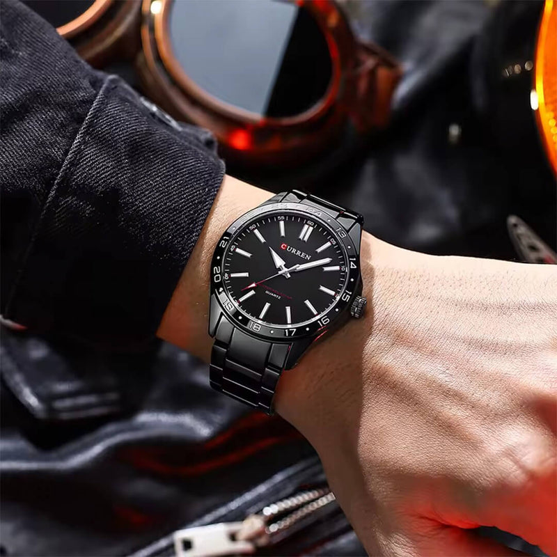 Reloj Curren CUR-73 elegante para hombre con diseño moderno.