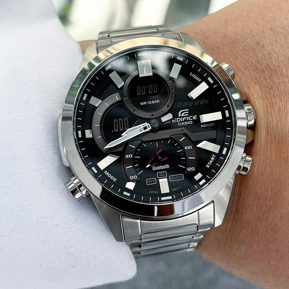 Reloj Casio Edifice ECB-30D-1AD con conexión Bluetooth® para smartphone.
