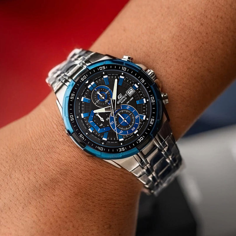 Casio Edifice EFR-539D-1A2 cronógrafo con esfera negra y detalles azules.