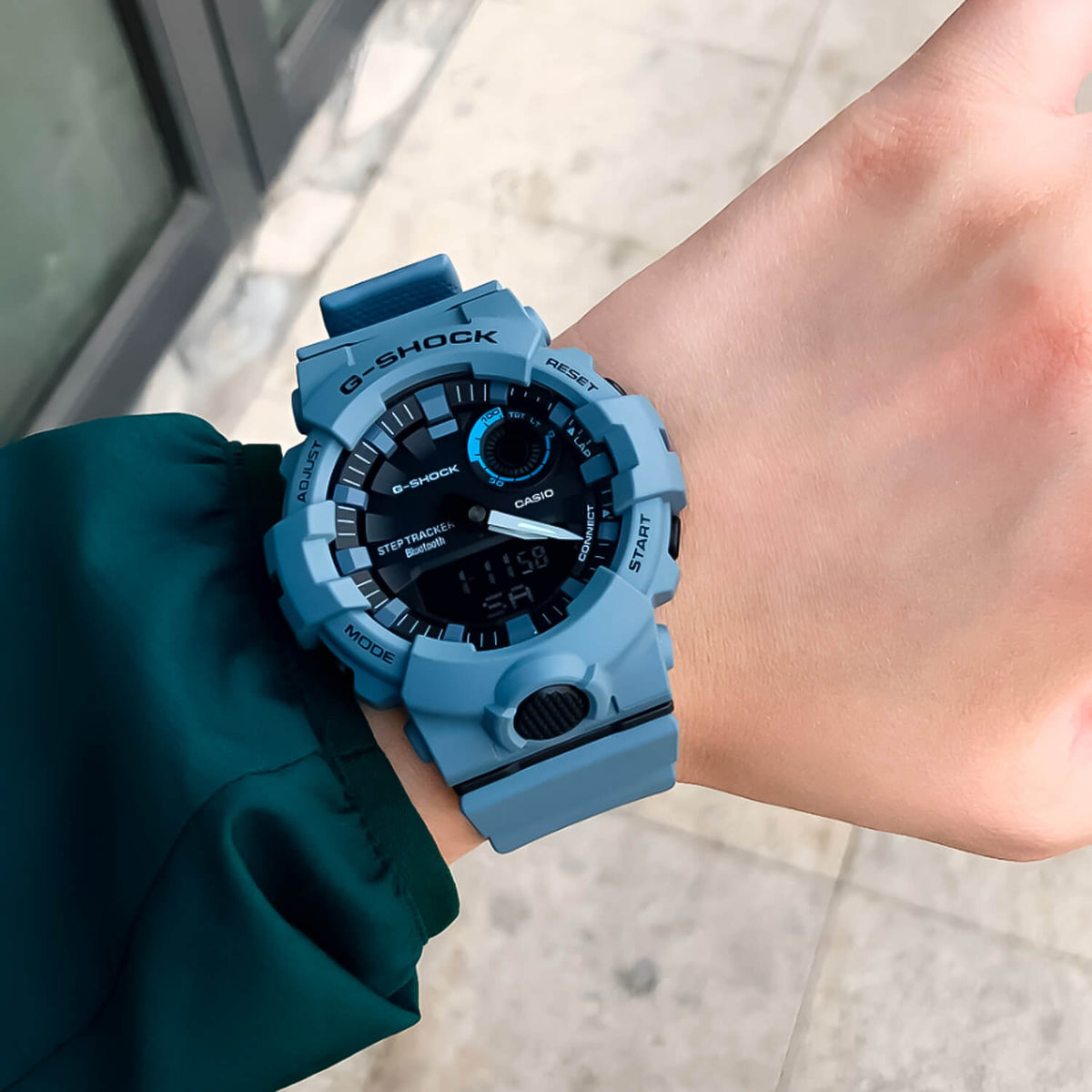 Casio G-Shock GBA-800UC-2A Bluetooth con conexión a smartphone.
