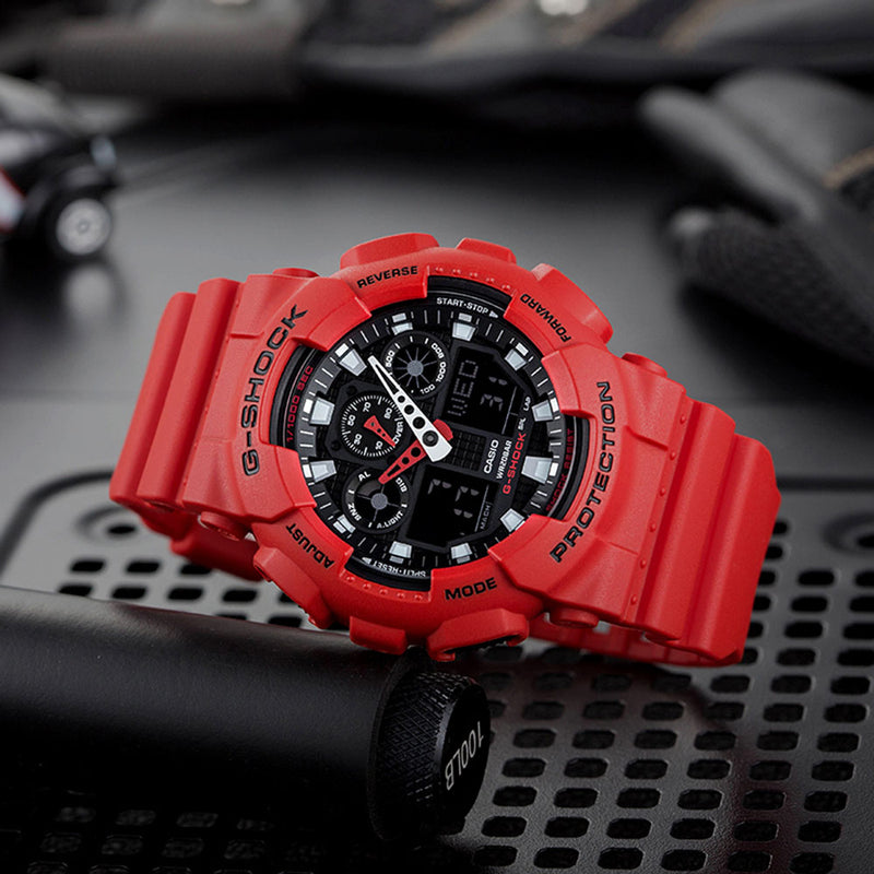 Vista lateral del Reloj G-Shock GA-100B-4A con botones antideslizantes