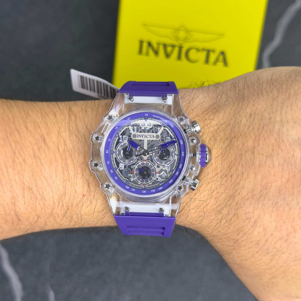 Reloj Invicta Racing 69683 hombre con correa de silicona morada en Most Perú.
