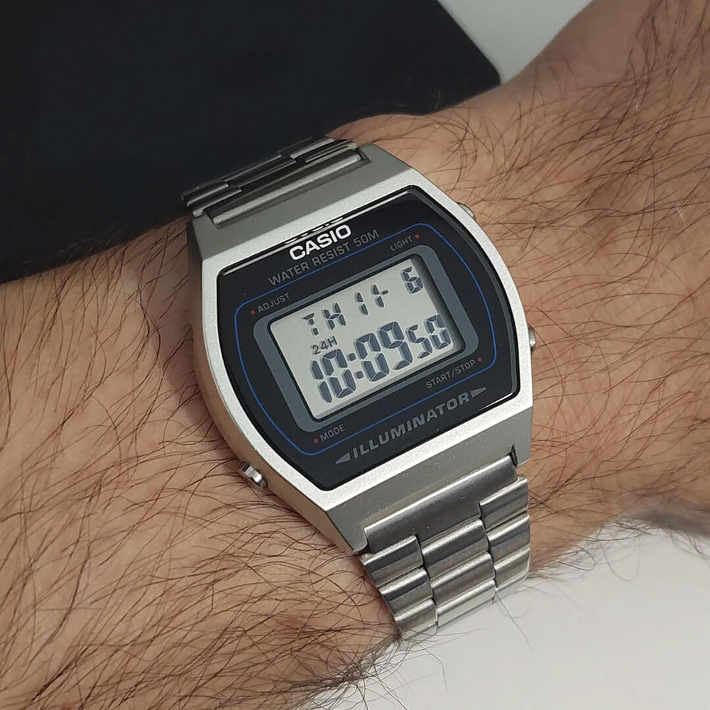 Reloj Casio B640WD-1AV Hombre Acero Plateado