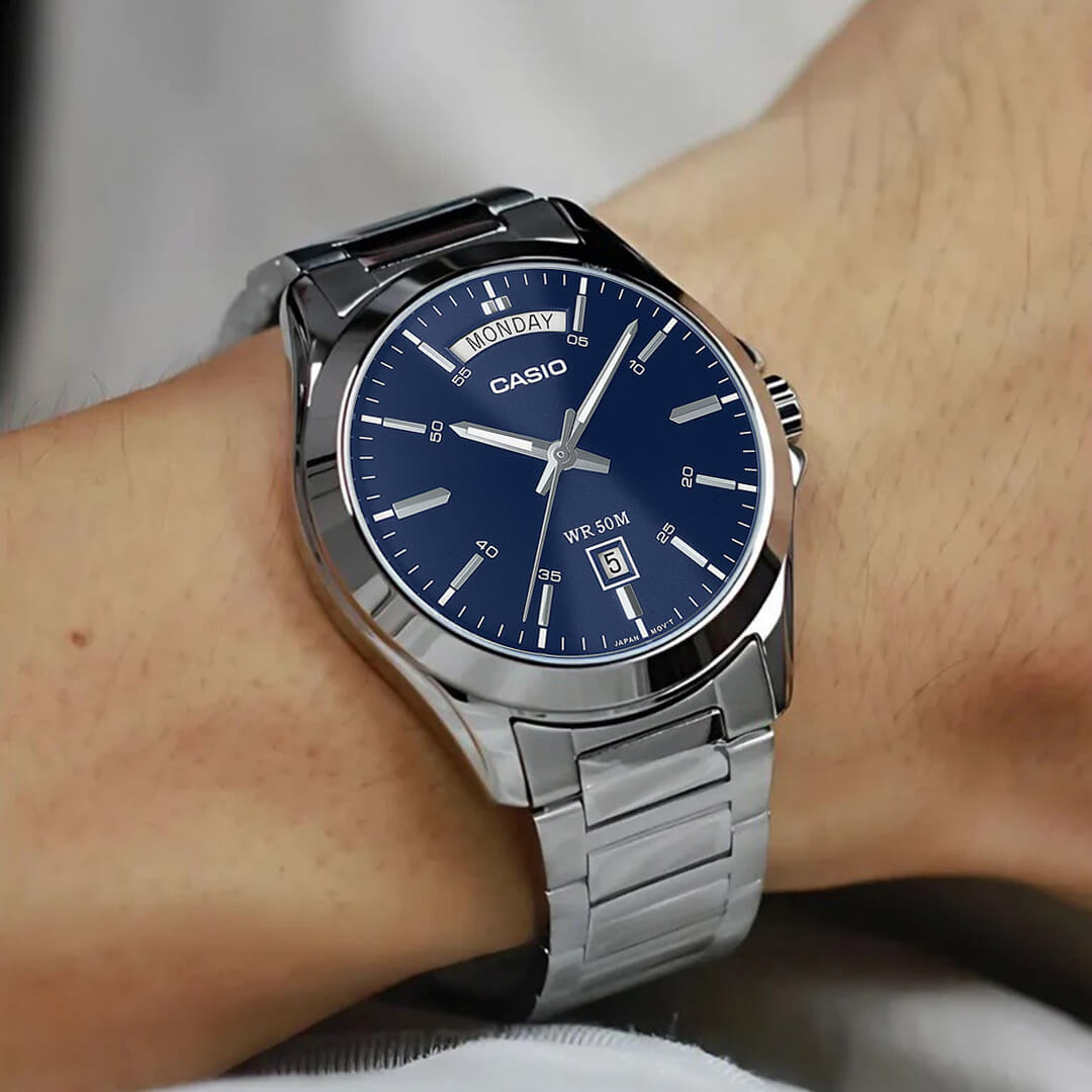 Reloj Casio MTP-1370D-2A2V Hombre Acero Plateado | CAS-147