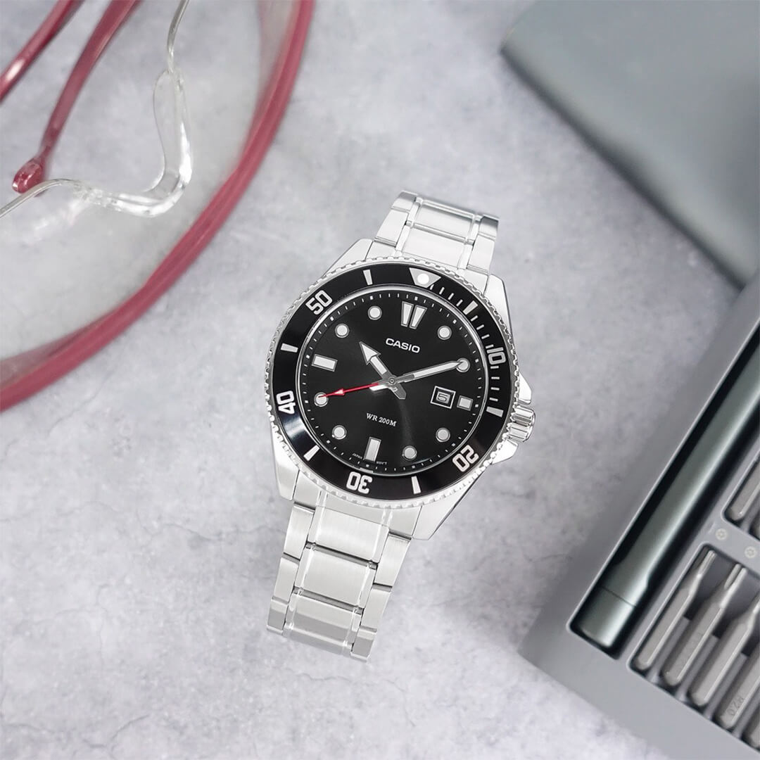 Reloj Casio MDV-107D-1A1 Hombre Acero Plateado