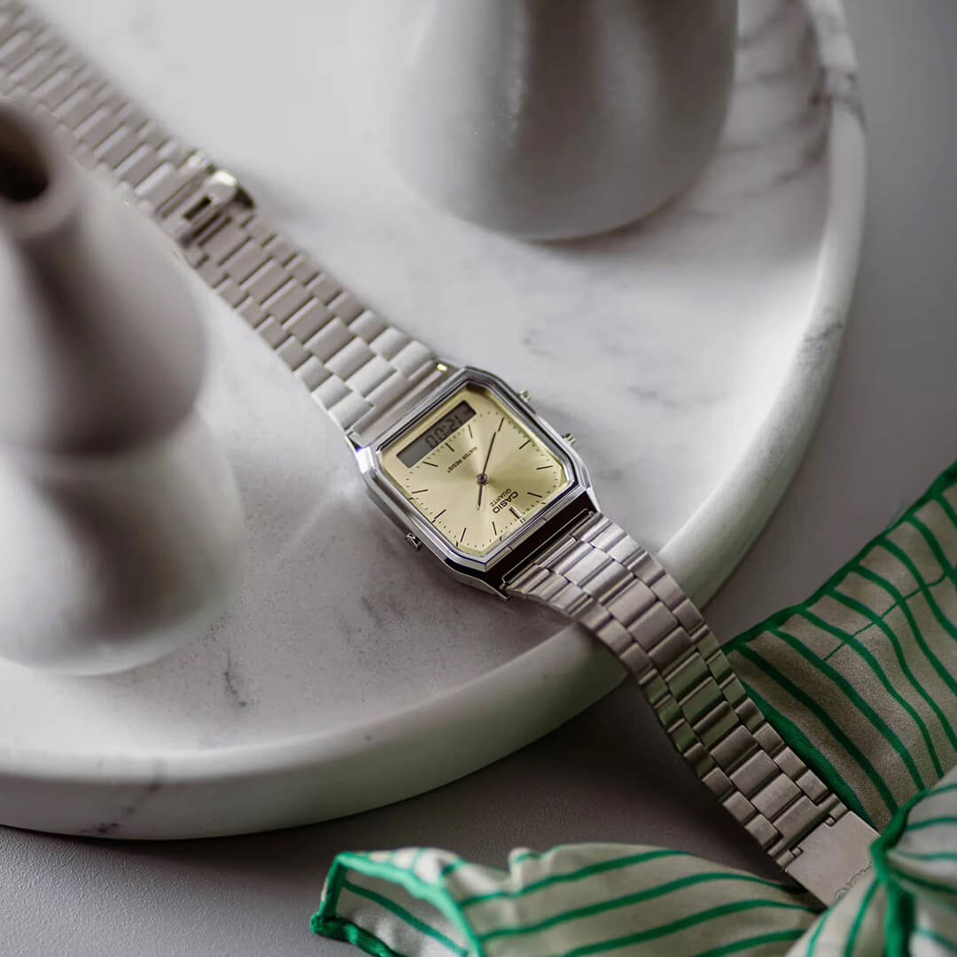 Reloj Casio AQ-230A-9AM Hombre Acero Verde Oliva