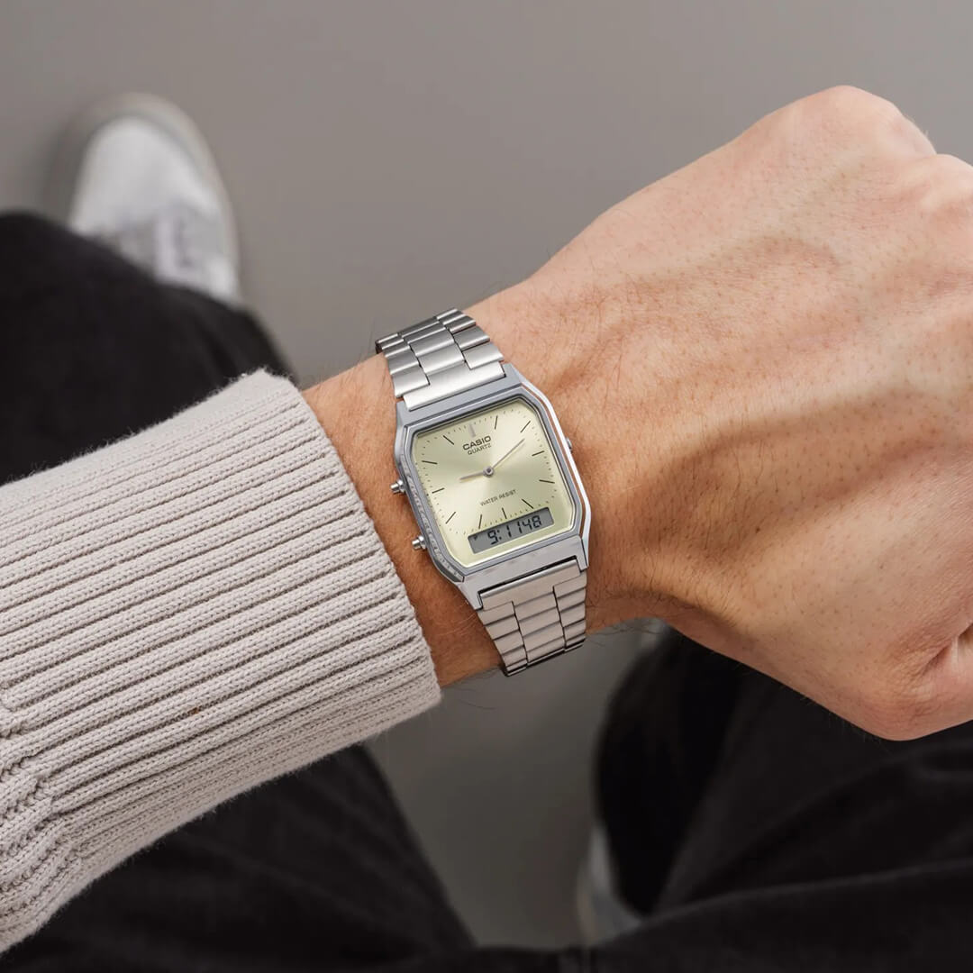 Reloj Casio AQ-230A-9AM Hombre Acero Verde Oliva