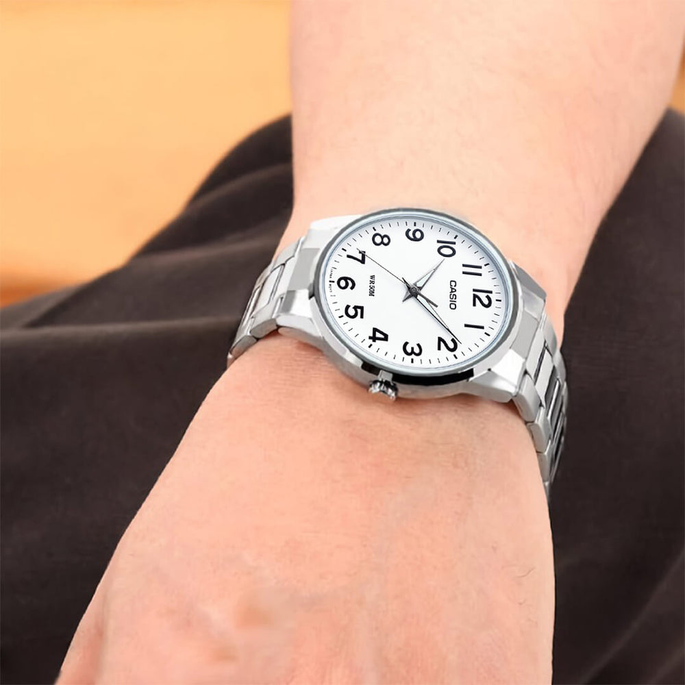 Reloj Casio MTP-1303D-7B Hombre Acero Plateado
