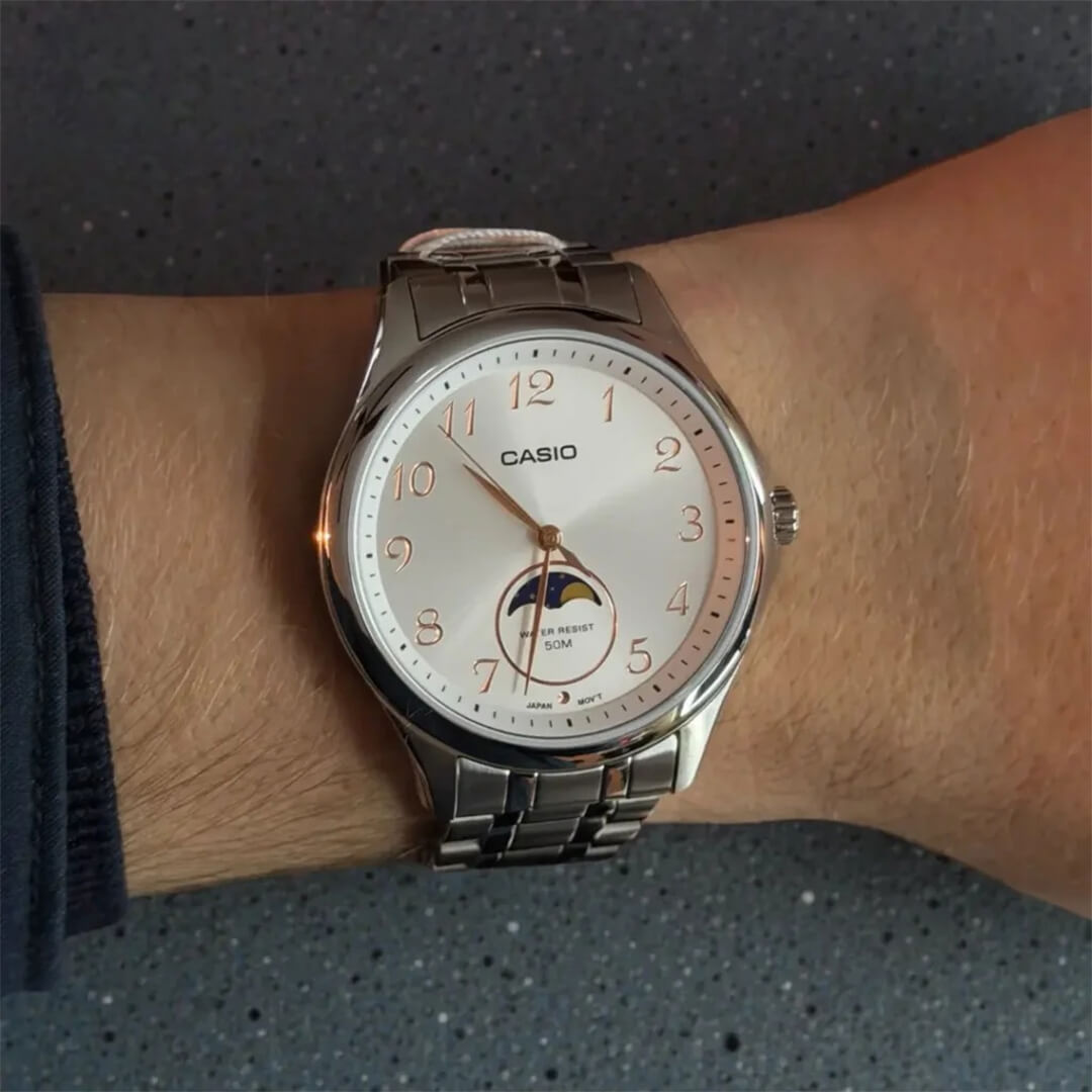 Reloj Casio MTP-M110D-7AV Hombre Acero Blanco