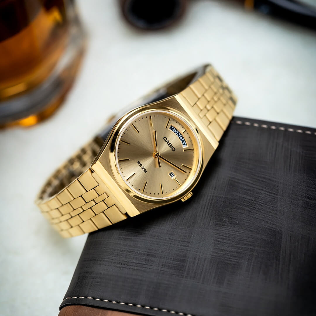Reloj Casio MTP-B146G-9AV Hombre Acero Dorado