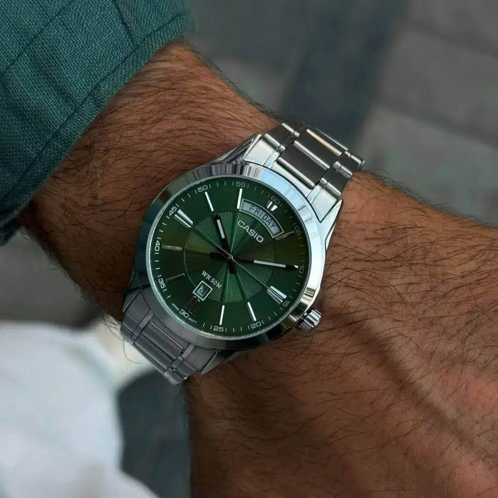 Reloj Casio MTP-1381D-3AV Hombre Acero Verde