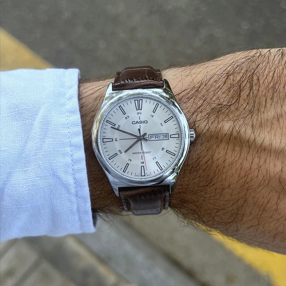 Reloj Casio MTP-V006L-7C Hombre Cuero Marrón
