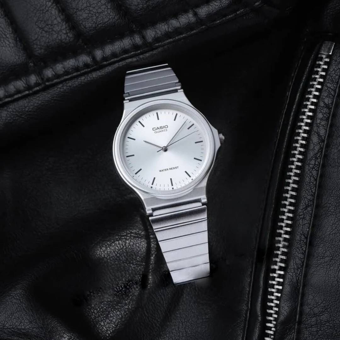 Reloj Casio MQ-24D-7E Hombre Acero Plateado