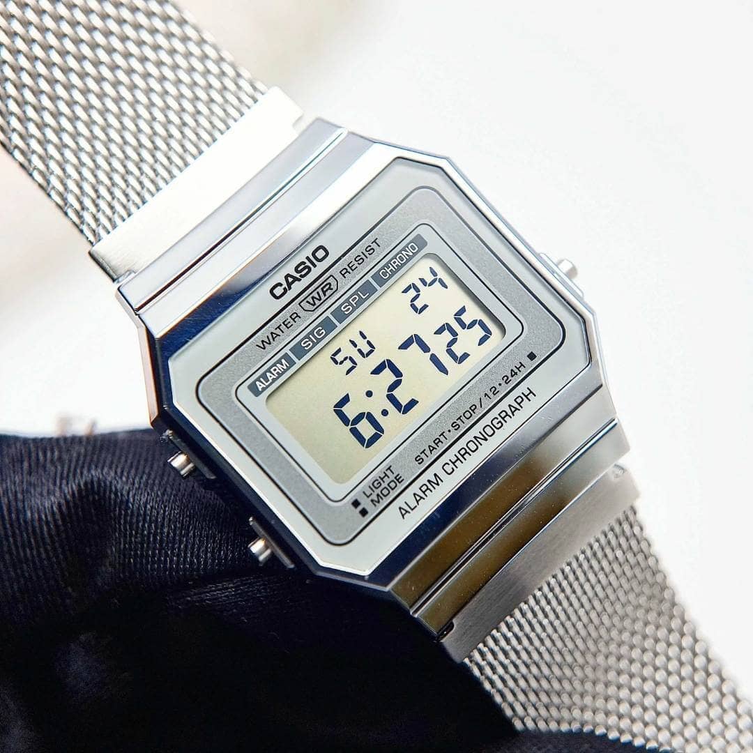 Reloj Casio A700WM-7A Hombre Acero Plateado