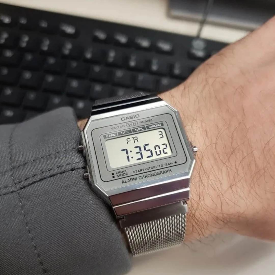 Reloj Casio A700WM-7A Hombre Acero Plateado