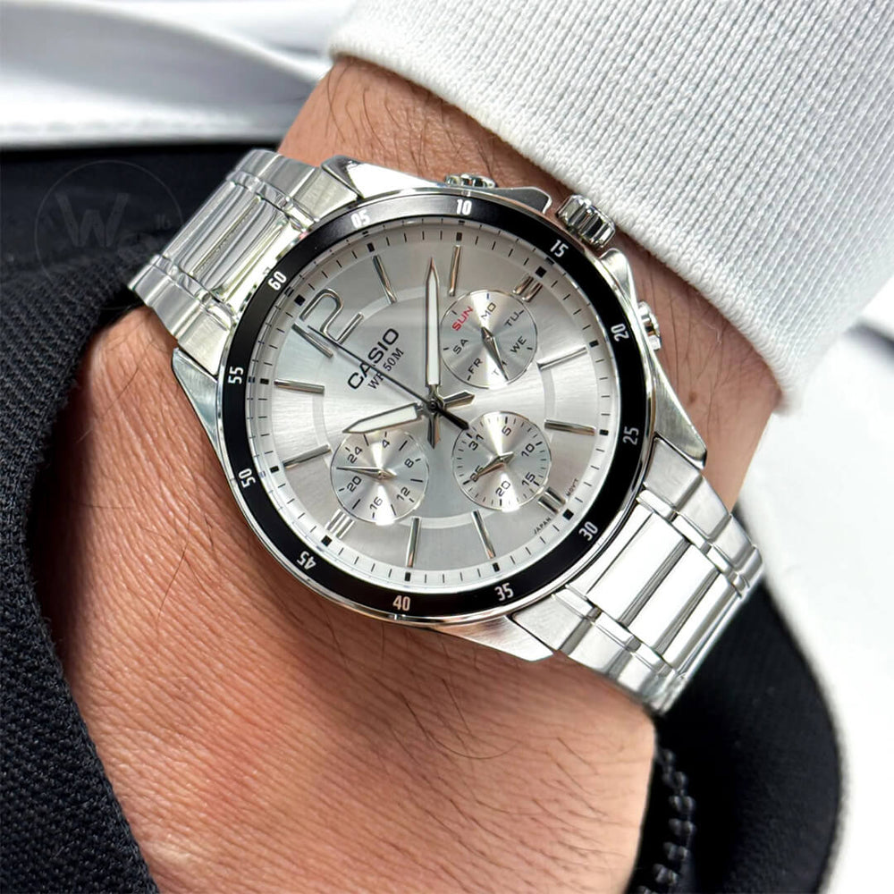 Reloj Casio MTP-1374D-7AV Hombre Acero Plateado