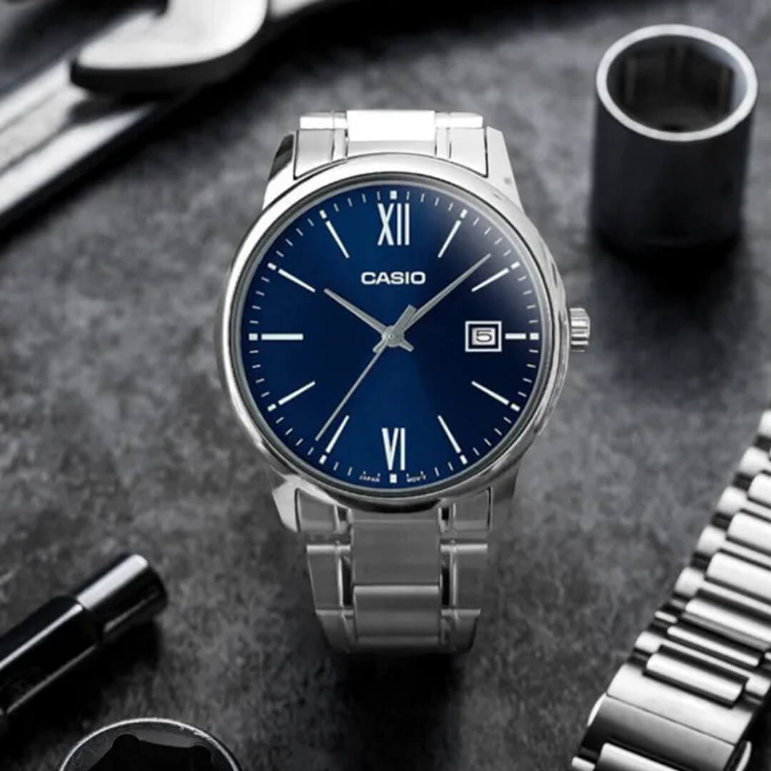 Reloj Casio MTP-V002D-2B3 Hombre Acero Plateado