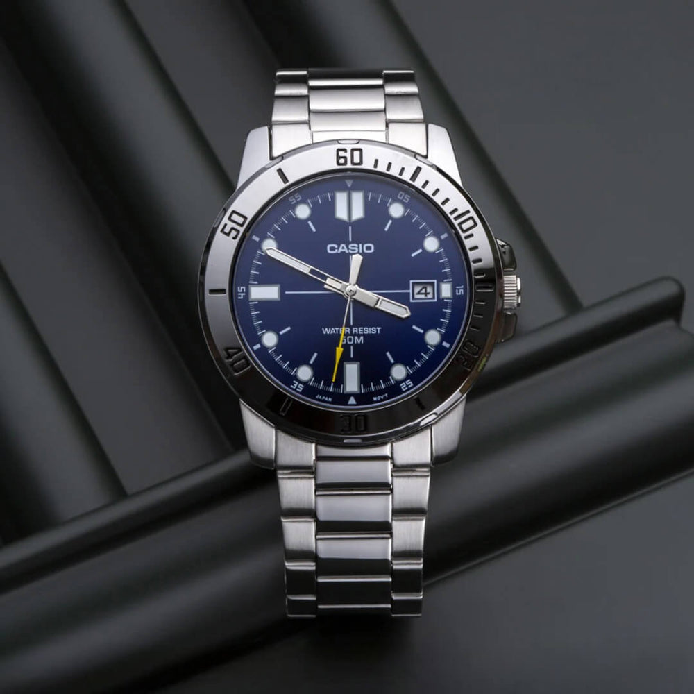 Reloj Casio MTP-VD01D-2E Hombre Acero Plateado
