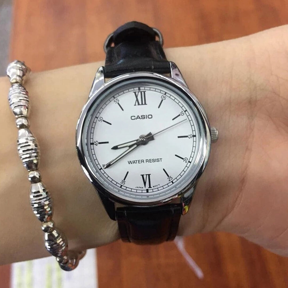 Reloj Casio LTP-V005L-7B2 Mujer Cuero Negro