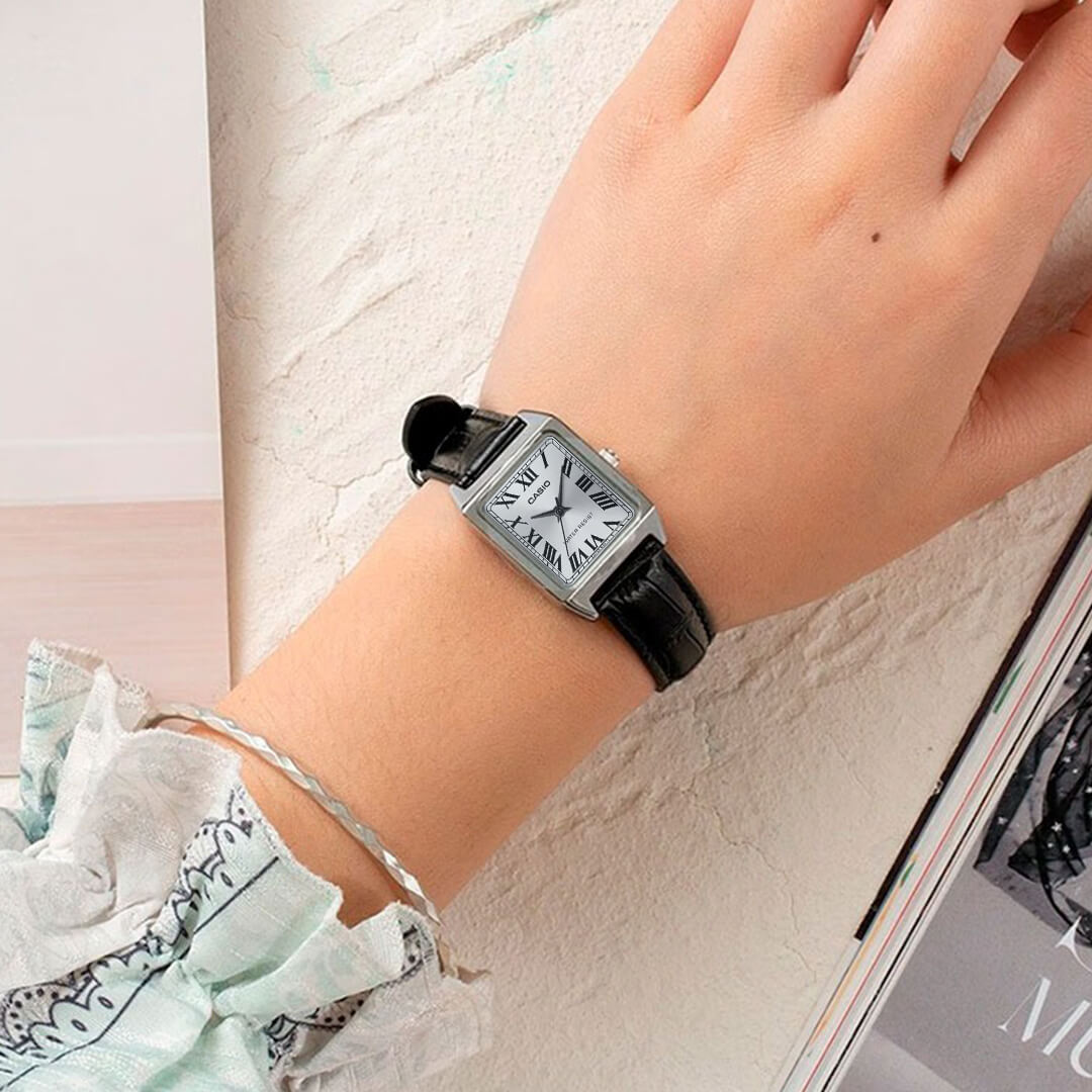 Reloj Casio LTP-V007L-7B1 Mujer Cuero Negro