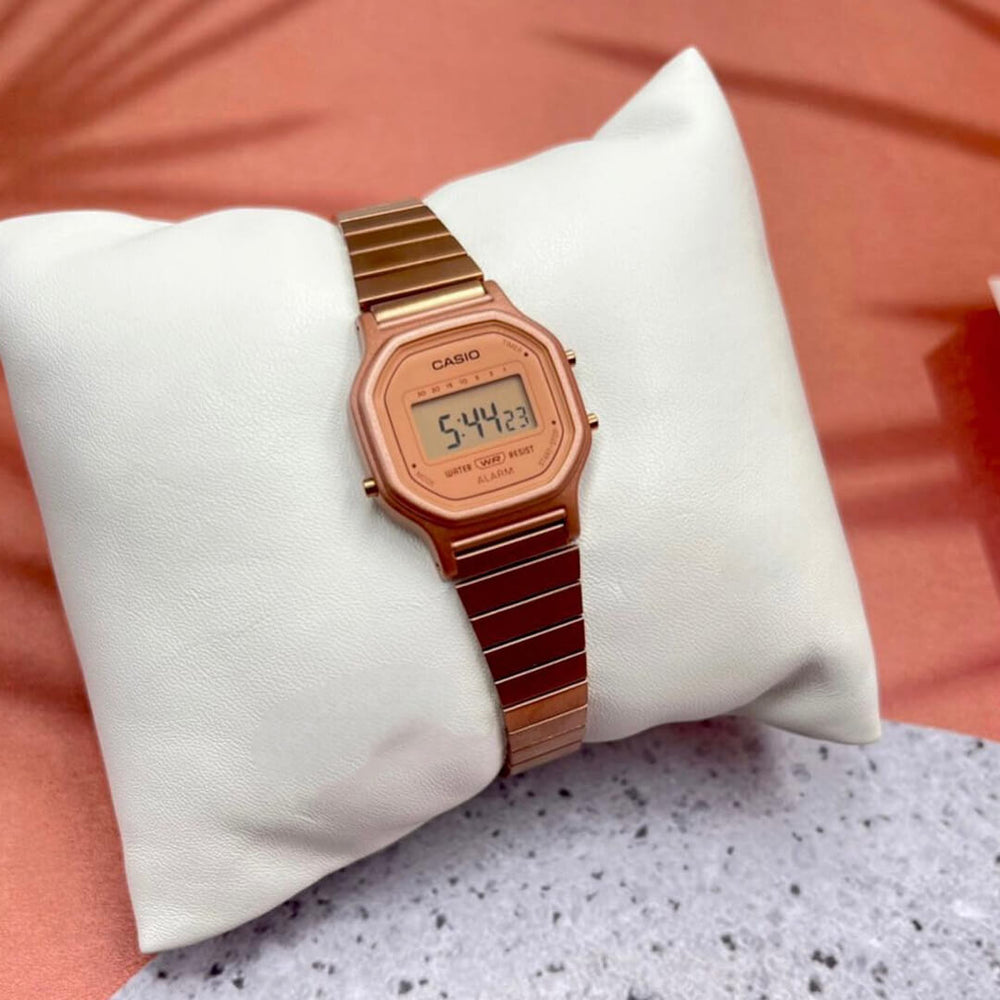 Reloj Casio LA-11WR-5A Mujer Acero Oro Rosa
