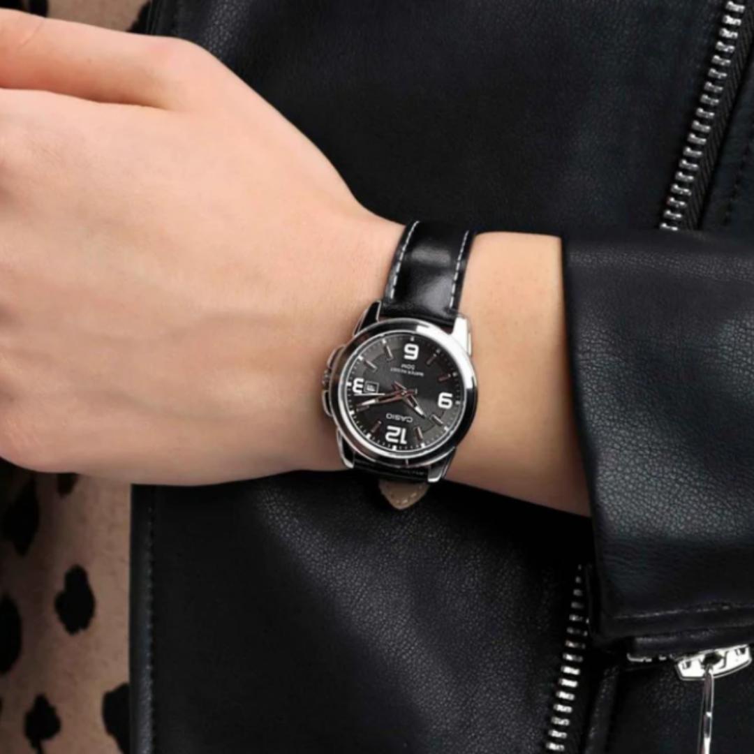 Reloj Casio LTP-1314L-8A Mujer Cuero Negro