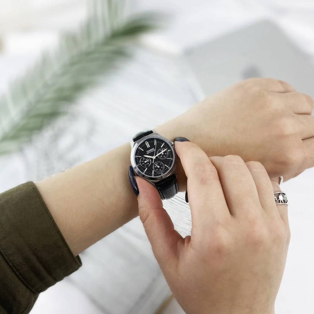Reloj Casio LTP-V300L-1A Mujer Cuero Negro