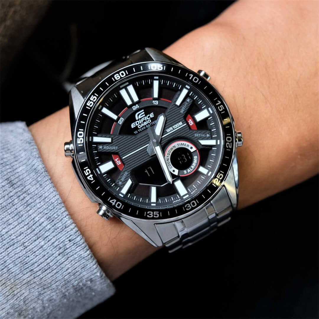 Reloj Edifice EFV-C100D-1AV de acero inoxidable, acuático y deportivo para el hombre moderno.