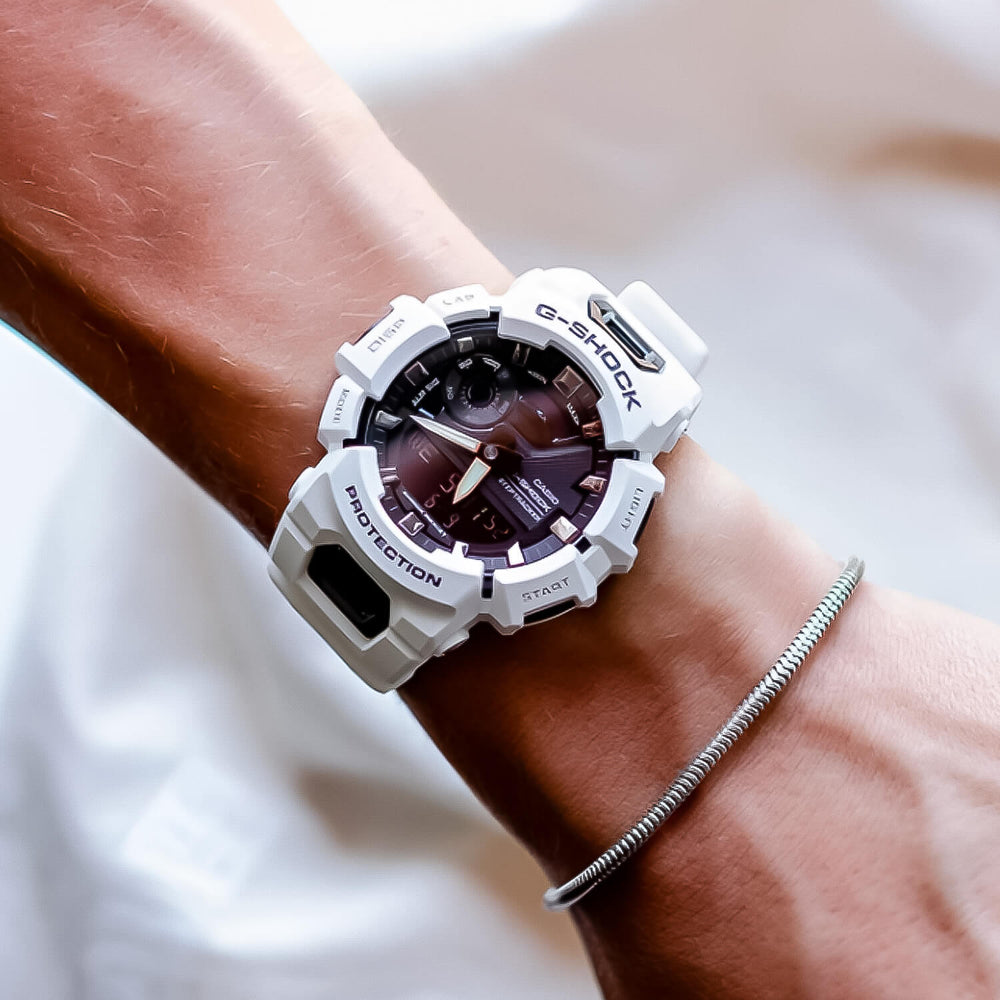 Reloj G-Shock GBA-900-7A Hombre Bluetooth Blanco