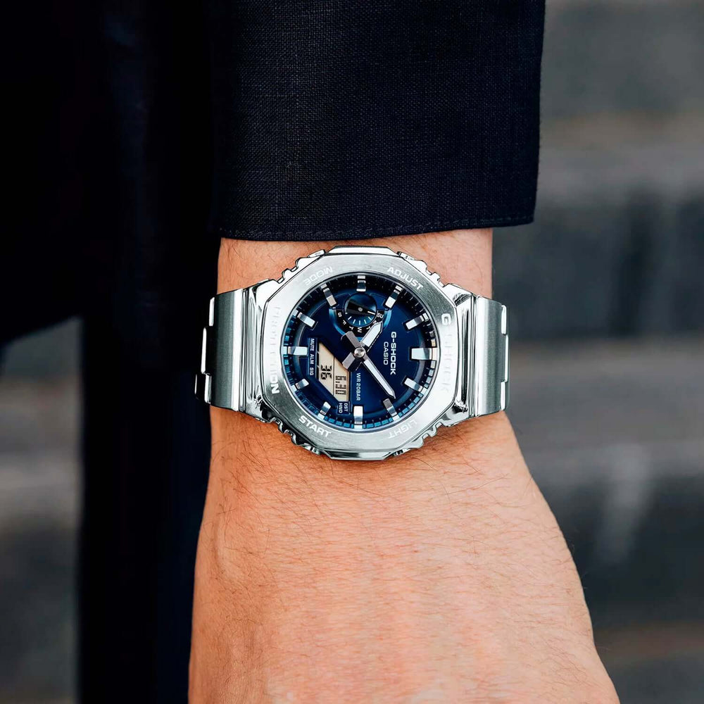 Reloj G-Shock GM-2110D-2B Hombre Acero Plateado