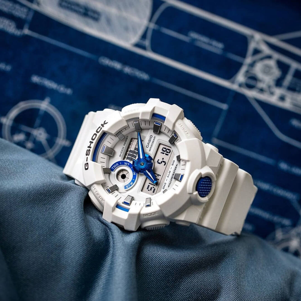Reloj G-Shock GA-700HDS-7A Hombre Resina Blanco