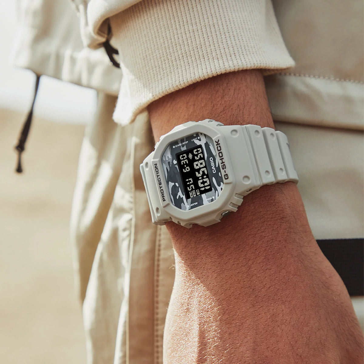 Reloj G-Shock DW-5600CA-8D Hombre Resina Gris | G-SK-48