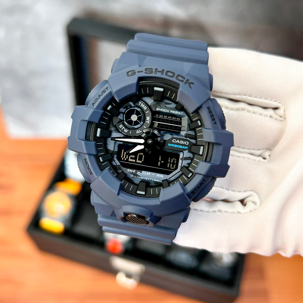 Reloj G-Shock GA-700CA-2A Hombre Resina Azul