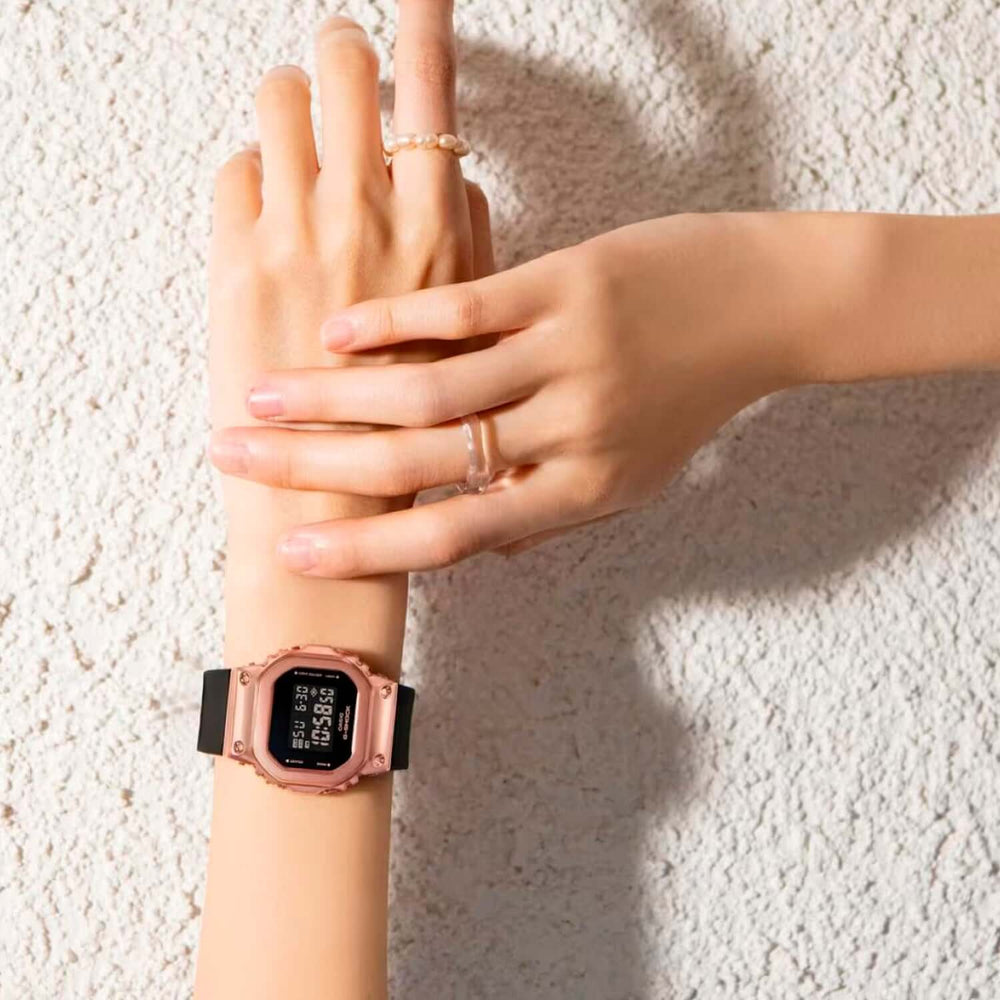 Reloj G-Shock GMS-5600PG-1 Mujer Resina Oro Rosa