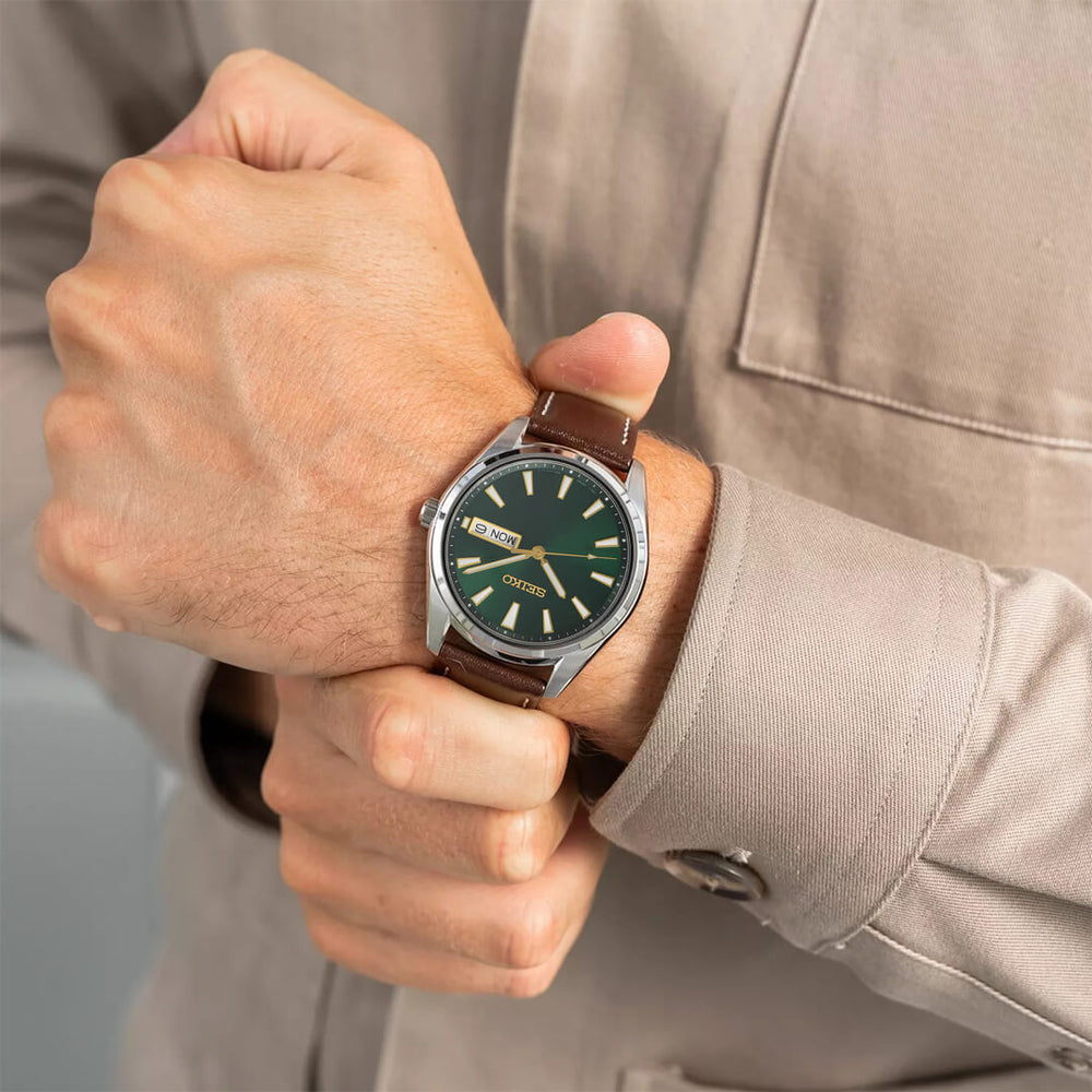 Reloj Seiko Essentials SUR449 Hombre Acero Marrón