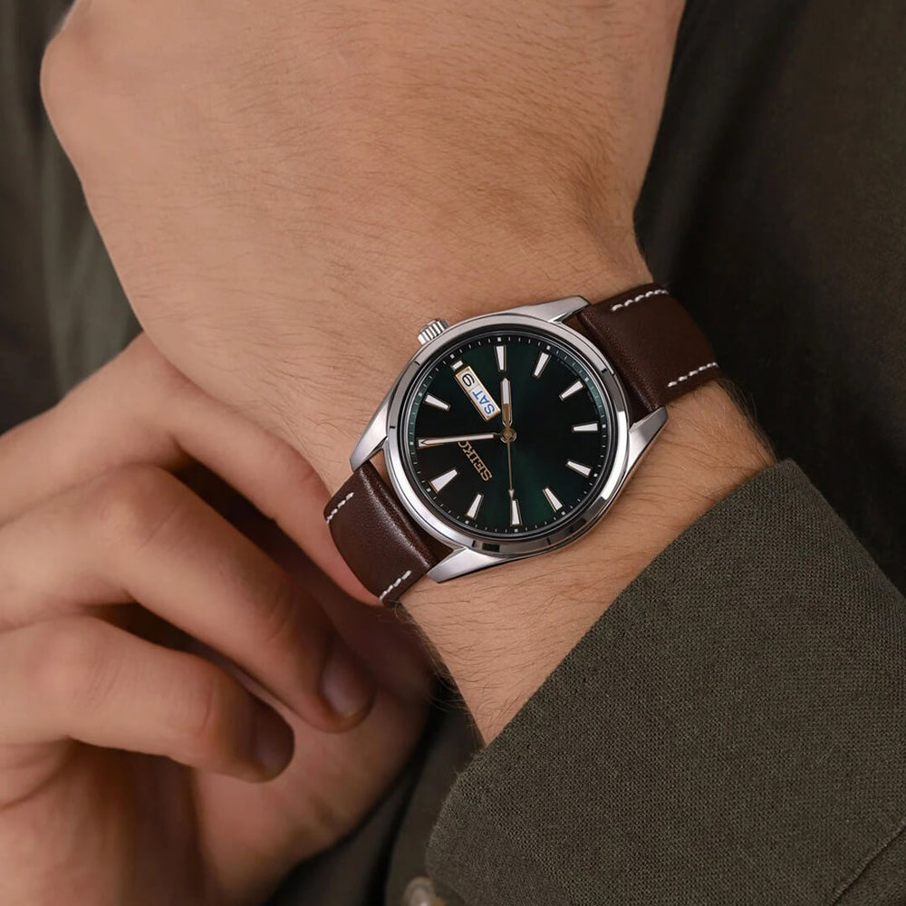 Reloj Seiko Essentials SUR449 Hombre Acero Marrón