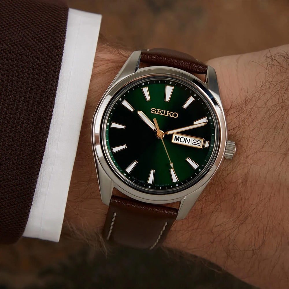 Reloj Seiko Essentials SUR449 Hombre Acero Marrón